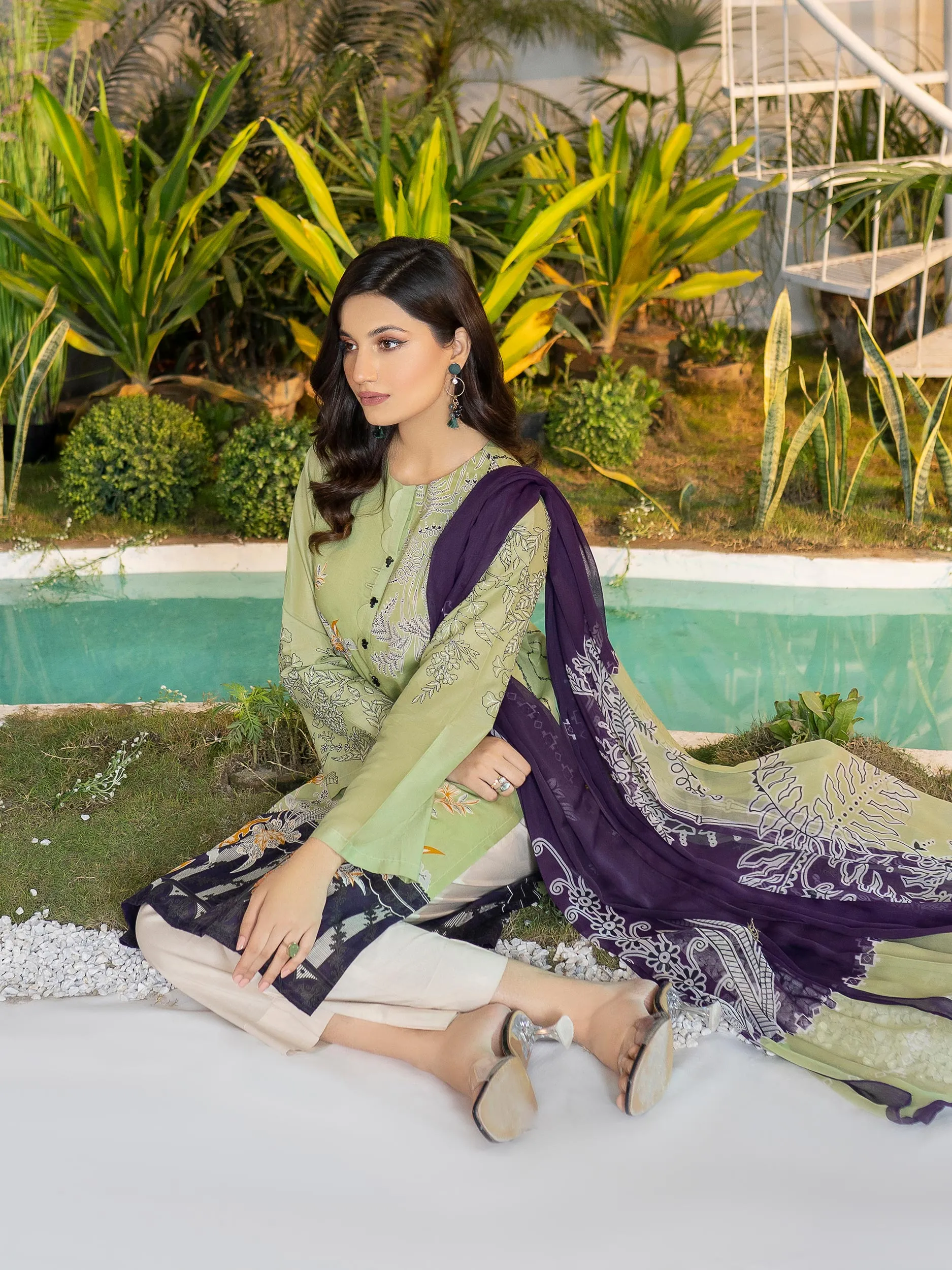 2 Piece Embroidered Lawn Suit