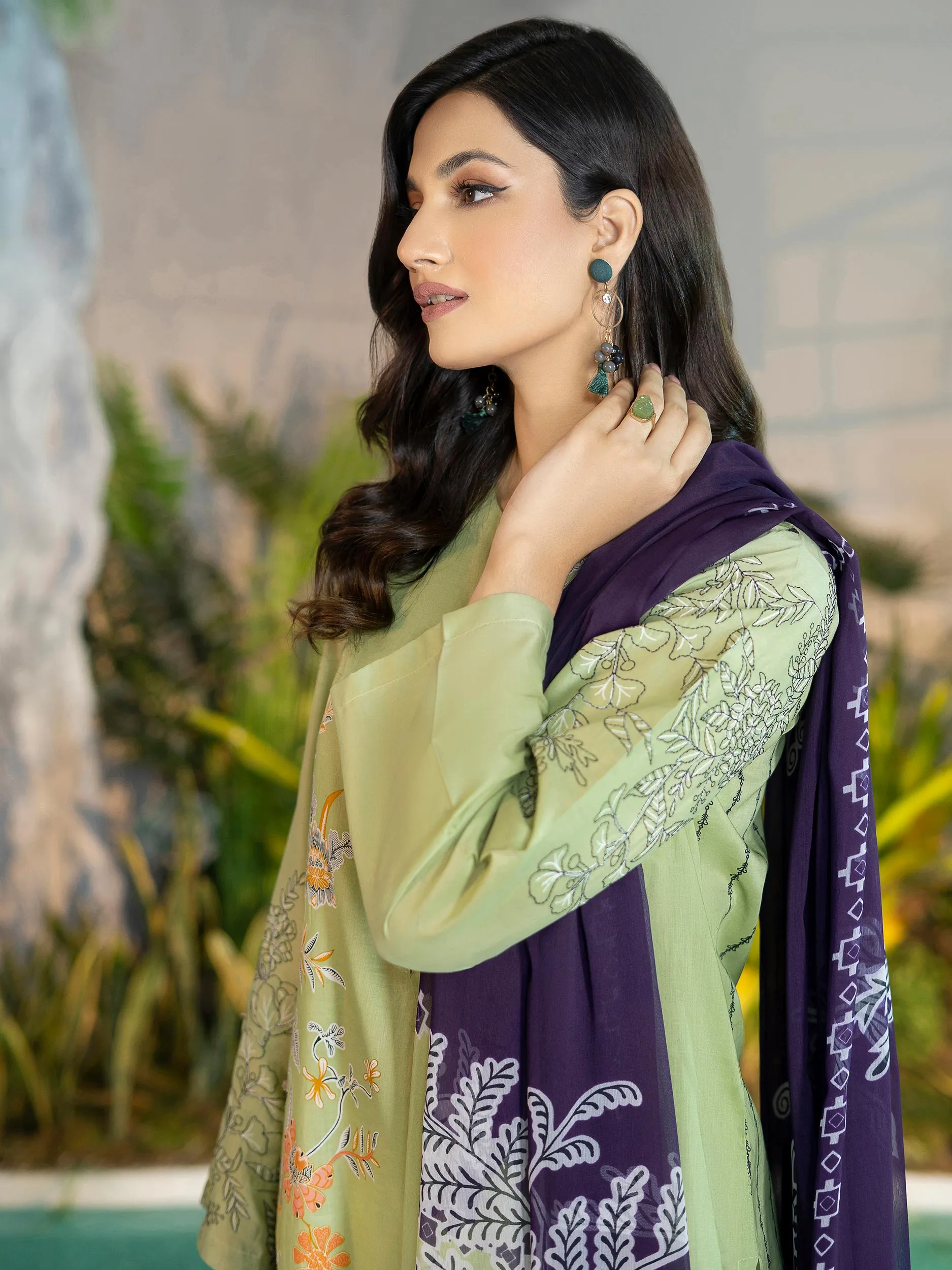 2 Piece Embroidered Lawn Suit