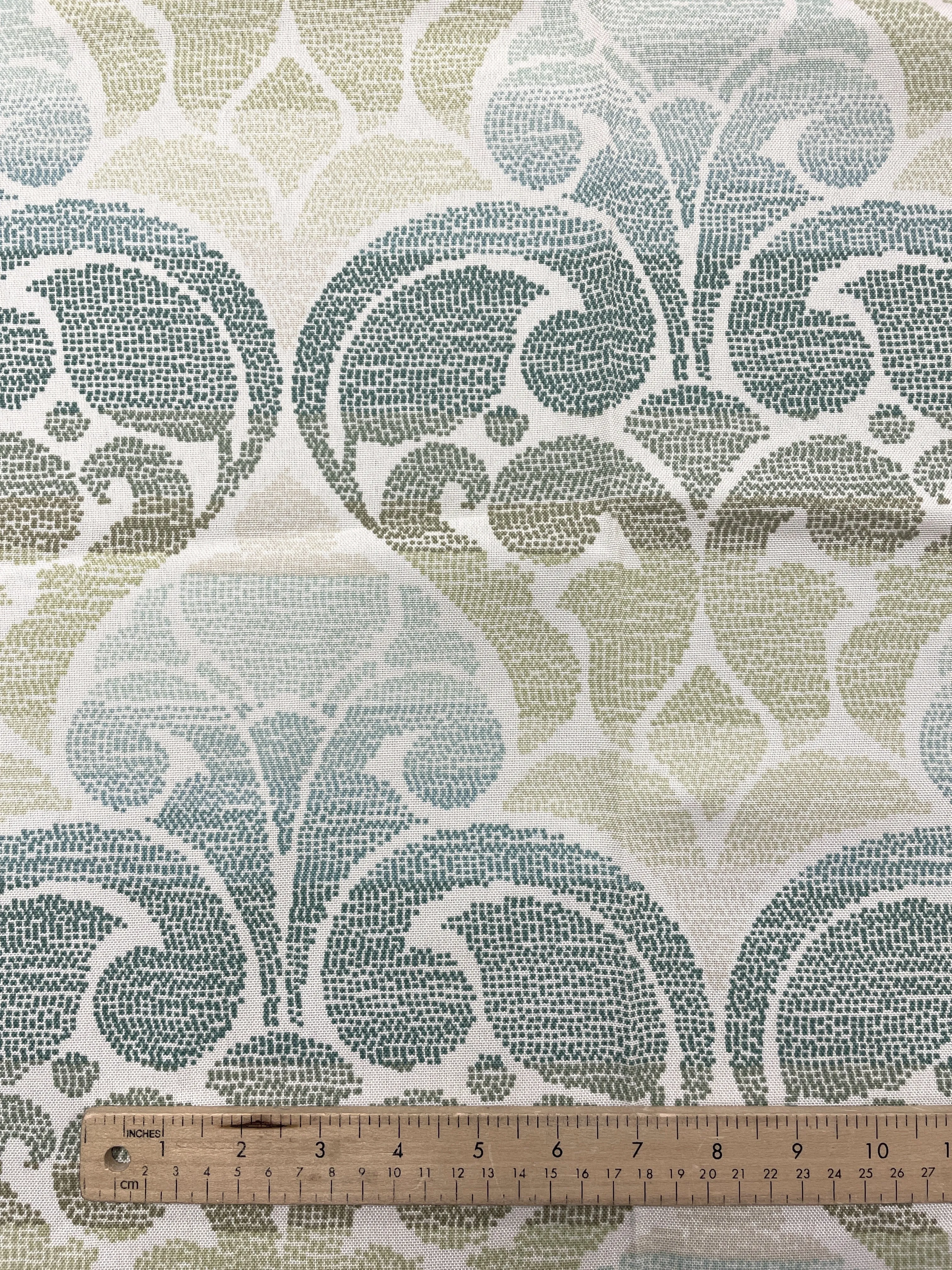 2014 1 3/4 YD Polyester Outdoor Home Dec. - White Printed with Green to Aqua Ombre Filigree