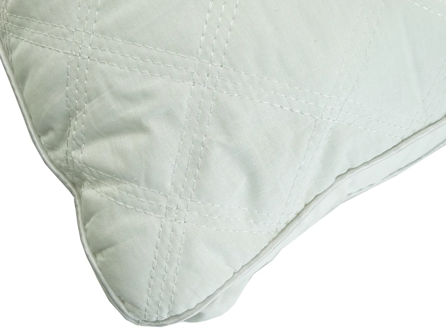 613432S, Queen Cotton Pillow w/ Polyester Filling