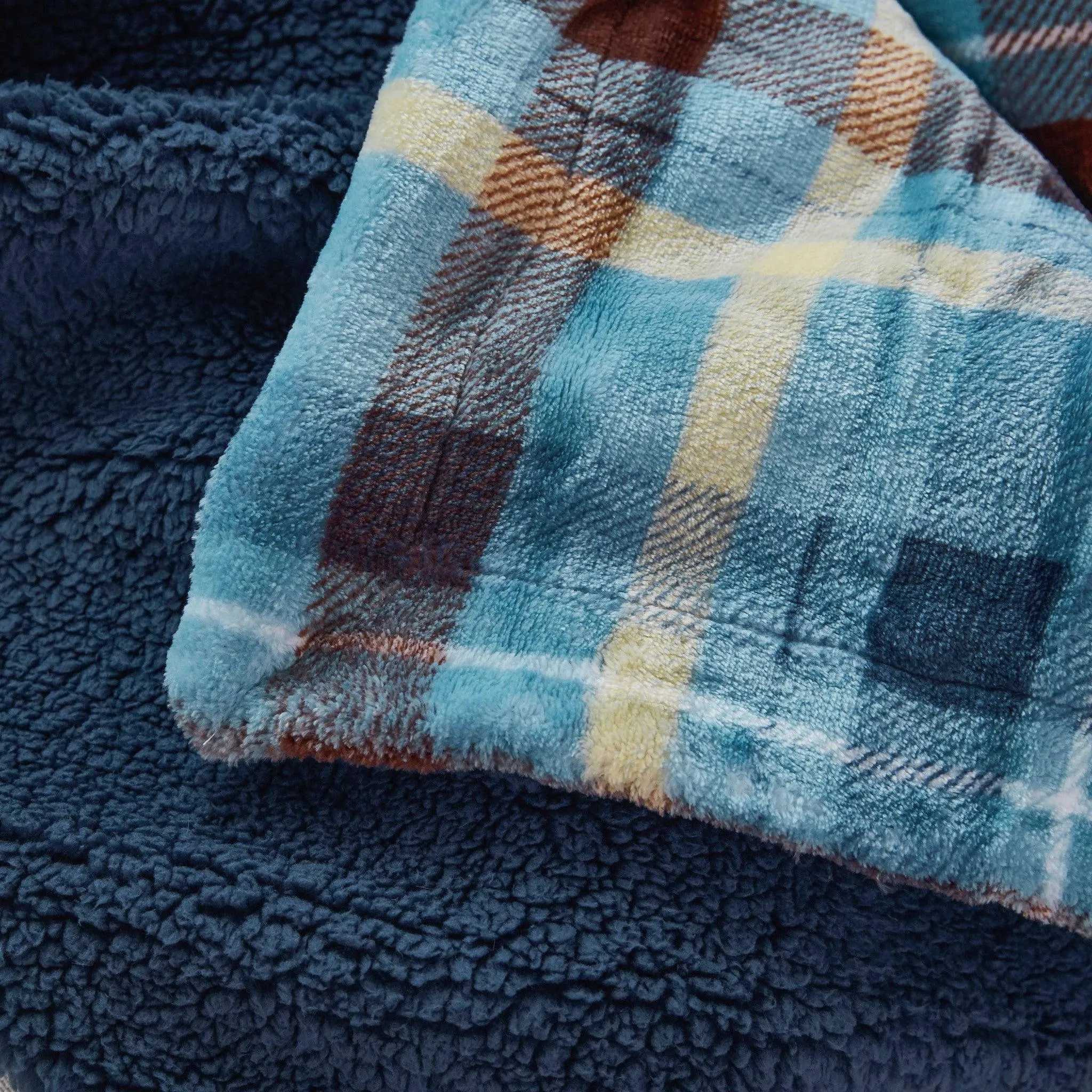 Ambrose Blue Velvet and Sherpa Throw Blanket