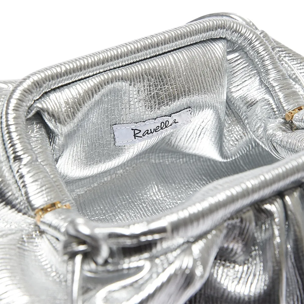 Beau Handbag in Silver Metallic