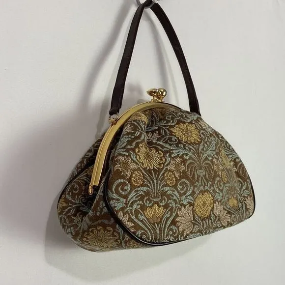 Glenda GeisTapestry Print w/ Kiss Lock Bag