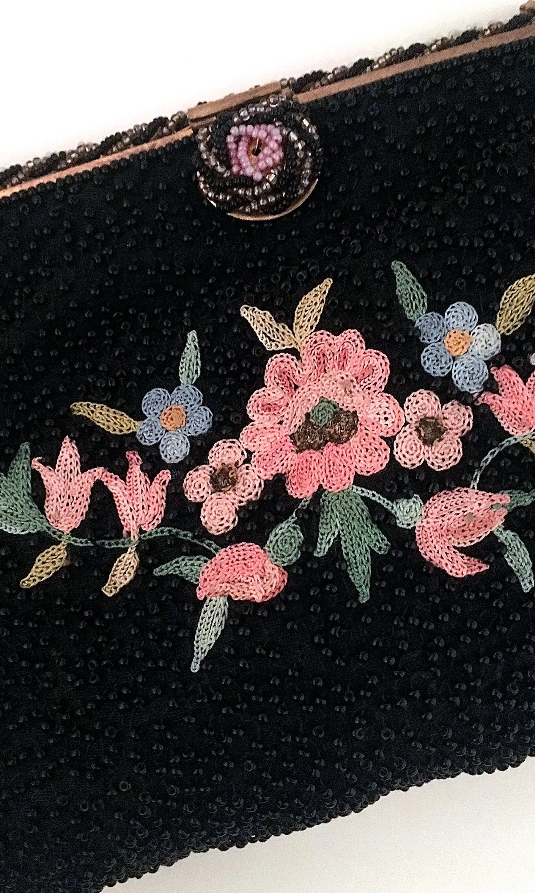 LE PETIT JARDIN 1950s Black Beaded & Floral Embroidered Purse